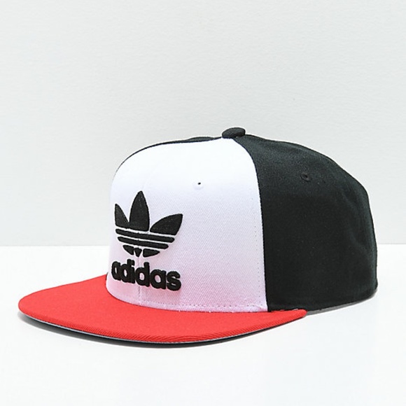 adidas trefoil chain snapback cap